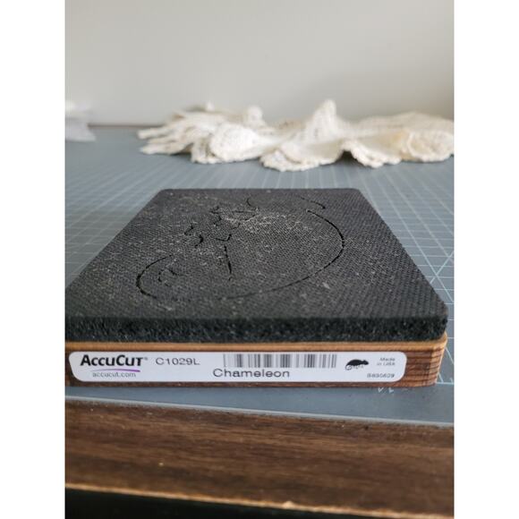 accucut chameleon die C1029L - Picture 3 of 3